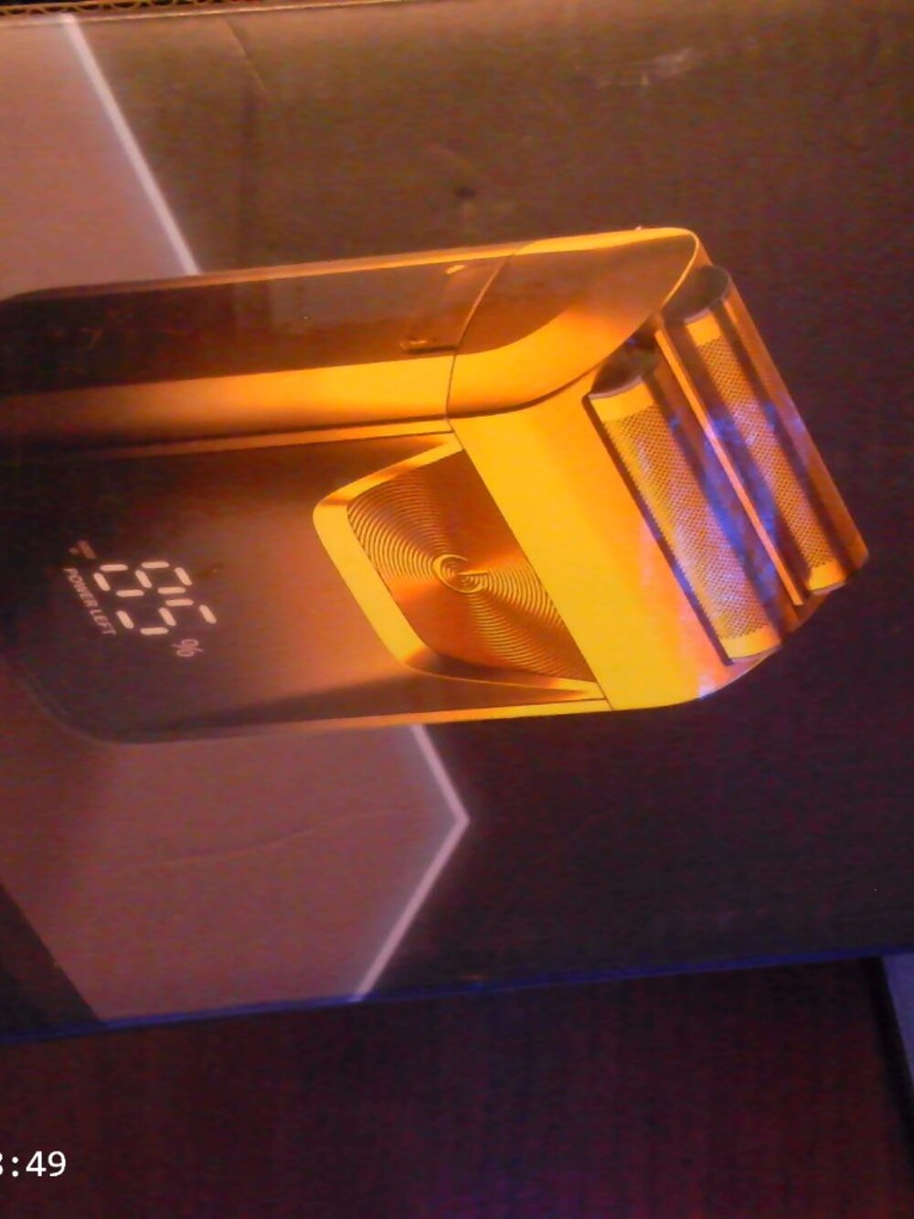 Reciprocating Electric Razor – Gold Finish – Digital Display – High‑Performance - Picture 3 of 8